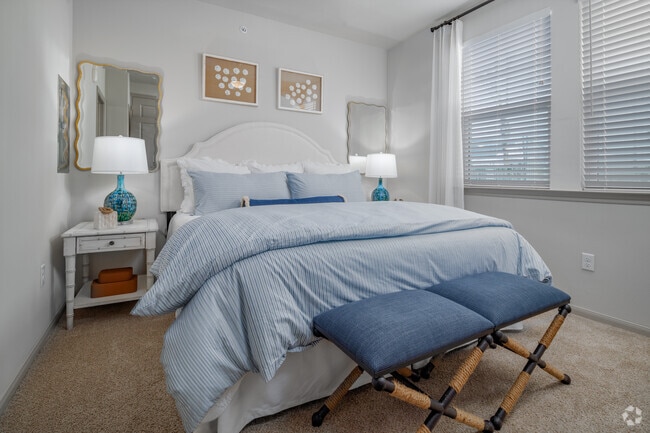 1BR, 1BA - 689SF Bedroom