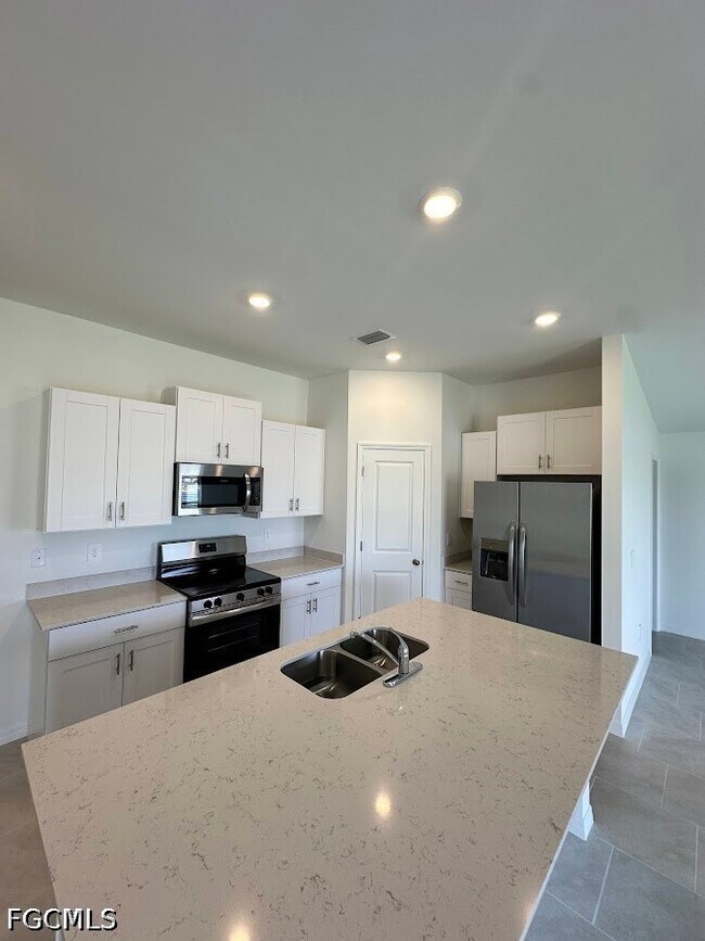 Photo - 17669 Paradiso Wy