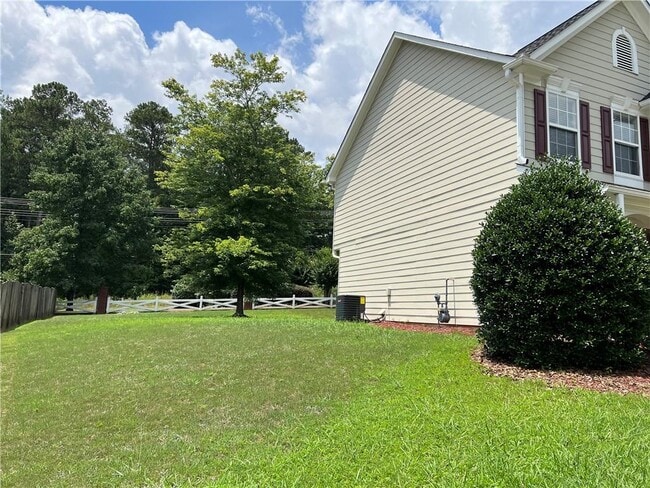 Photo - 1909 Hampton Springs Ct SW