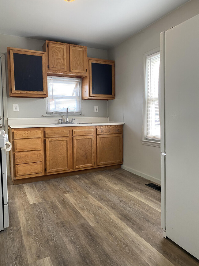 Photo - 1336 Chandler Ave