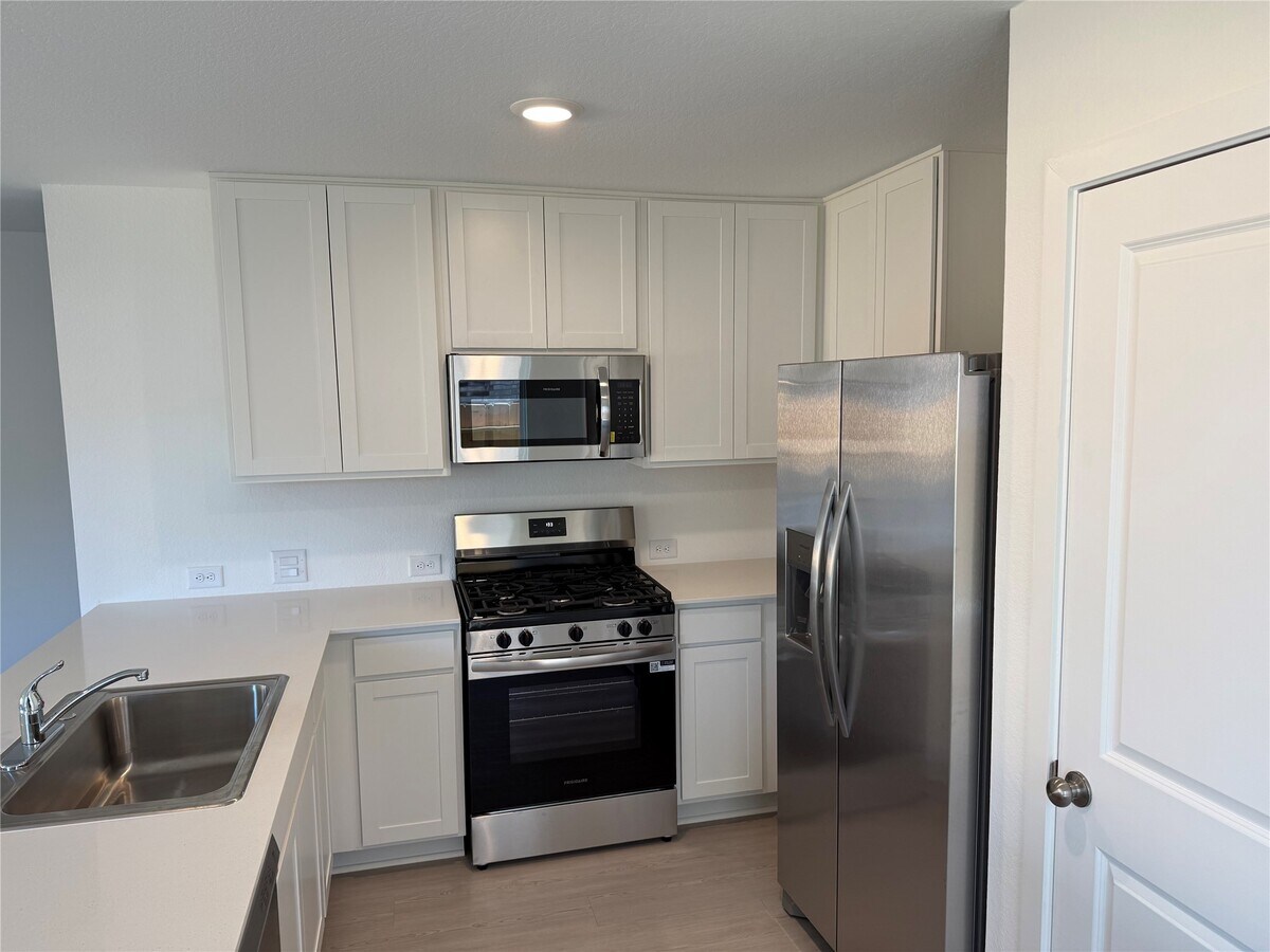 Photo - 1646 Gardenia Grv Ln