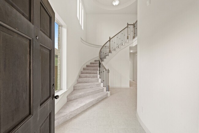 Photo - 6018 Bristol Spur Ln