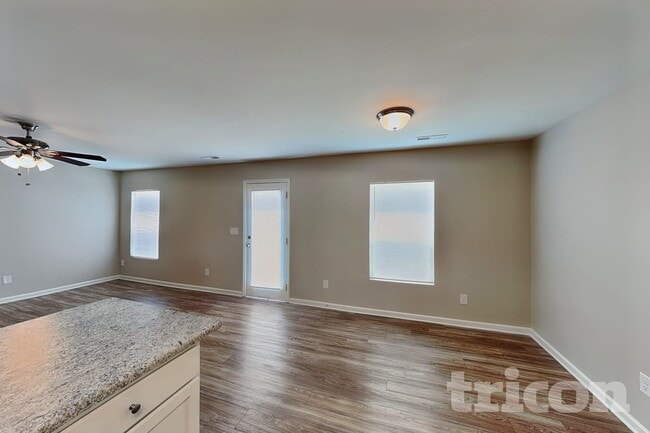 Photo - 339 Oakleigh Ln