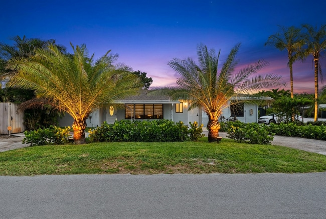 Building Photo - 2808 Middle River Dr