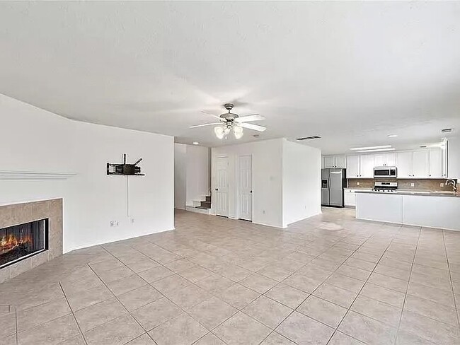 Photo - 20127 Broad Run Ln