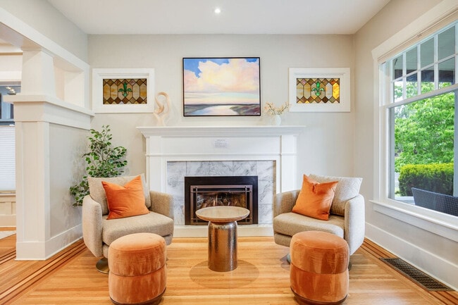 Photo - 1706 Warren Ave N Unidad ID1035890P