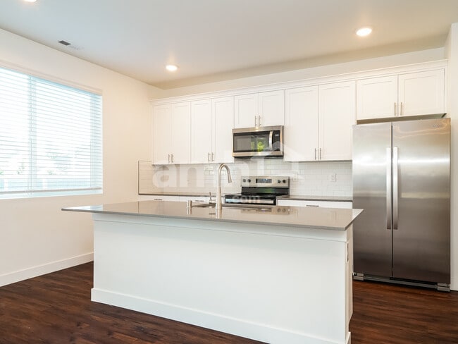 Photo - 7632 Verona Lp SW