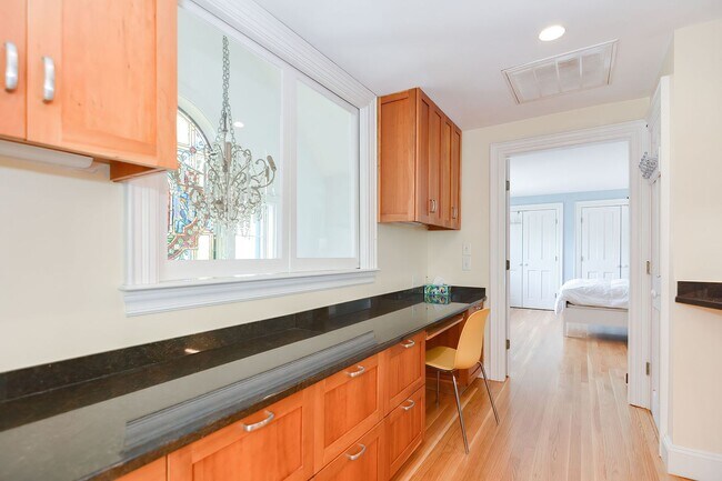 Photo - Winter Rental: Waterfront 3 Bed/3 Bath on Rocky Neck Unit Winter Rental: The Gallery