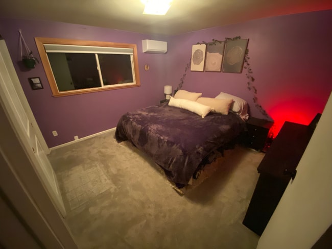 Photo - 836 SE Douglas St