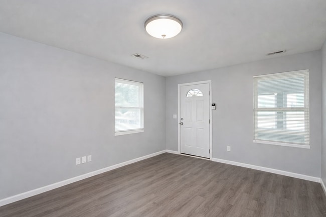 Photo - 2133 White Ave