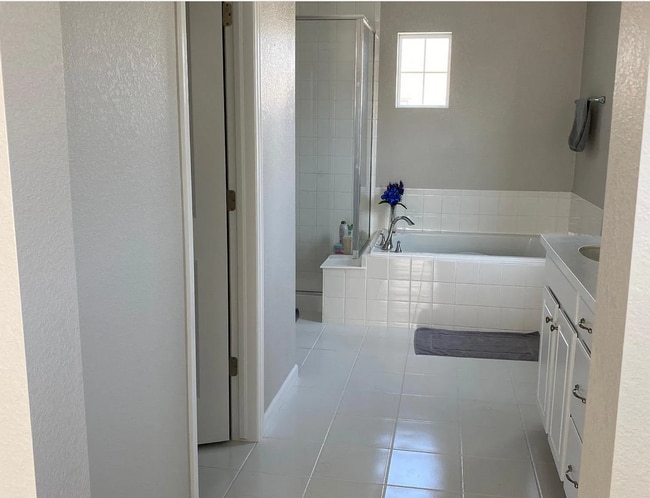 Photo - Modern Home in Hearthstone