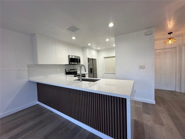 Photo - 322 NE 3rd St