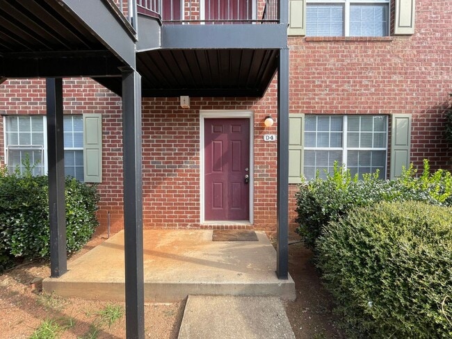 PRE-LEASING FOR AUGUST 2025! 1/2 OFF SECUR... - PRE-LEASING FOR AUGUST 2025! 1/2 OFF SECUR... House