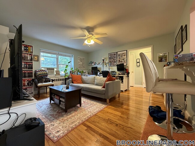 Photo - 5 Alton Ct Unit 3