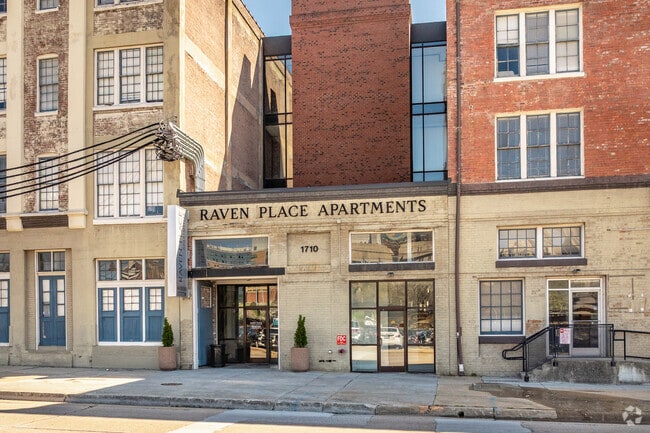 Leasing Office