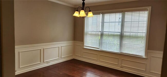 Photo - 1480 Ridgemill Terrace NE