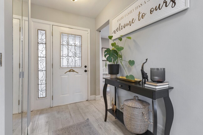 Photo - 1437 Whitman Ct