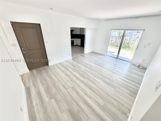 Photo - 1272 NE 145th St