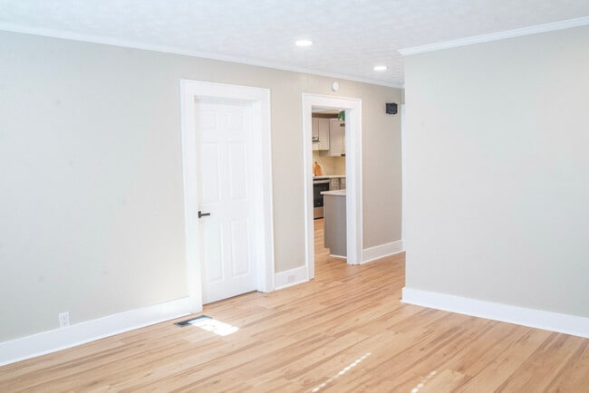 Photo - 2615 Belvedere Ave