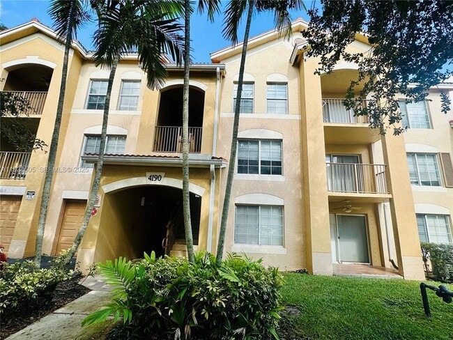Building Photo - 4190 San Marino Blvd Unit 303