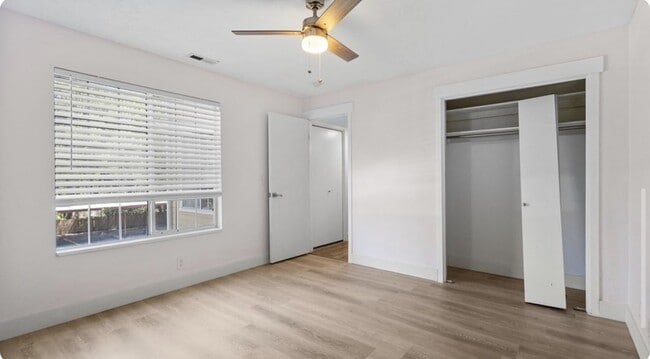 Photo - 1206 E Waterside Cv Unidad 2