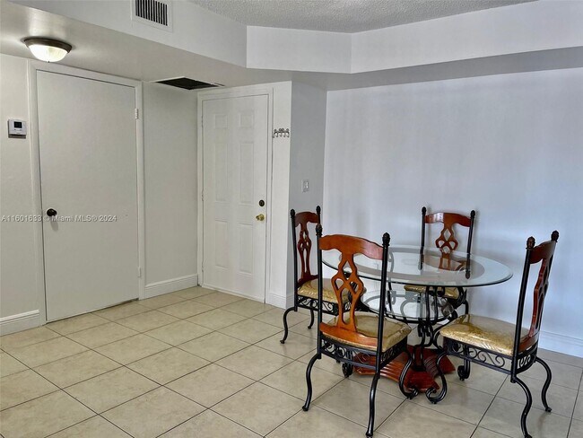 Photo - 15221 SW 80th St