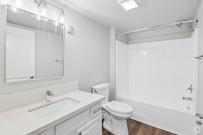 3BR, 2BA - 1,576SF - Second Bathroom