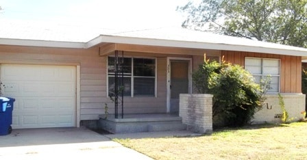 Building Photo - 303 Margaret Lee St