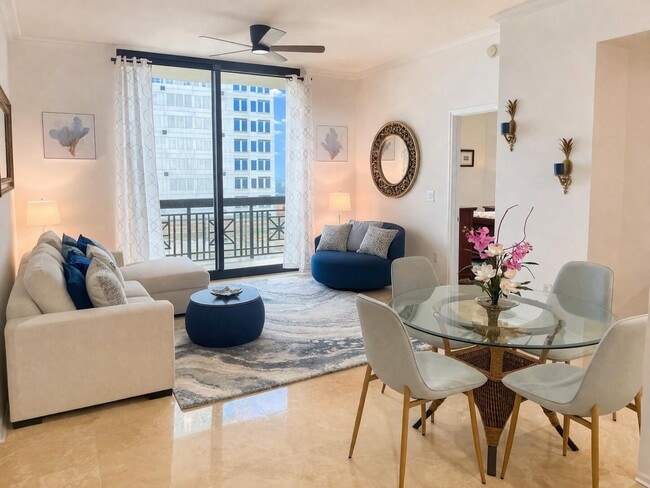 Photo - 801 S Olive Ave Unidad 809