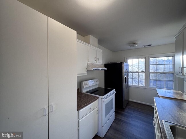 Photo - 12335 Woodlawn Ct