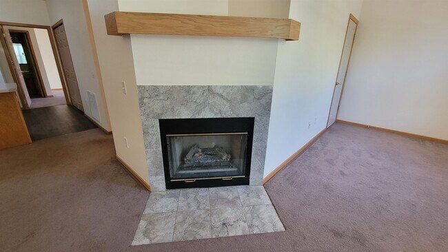 Photo - 6655 Windsor Commons Ave