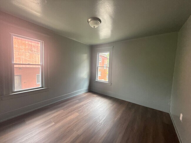 211 Ash St Unit 2