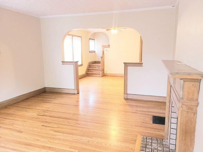 Photo - 28-30 W Weber Unit 30 W Weber