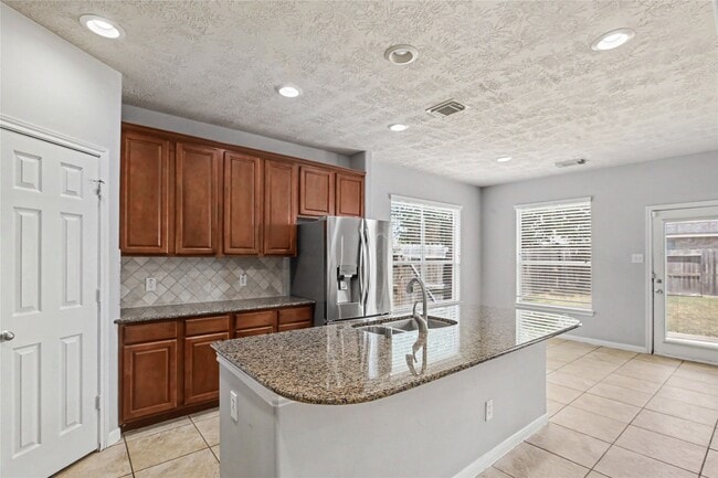 Building Photo - 19534 Country Canyon Dr