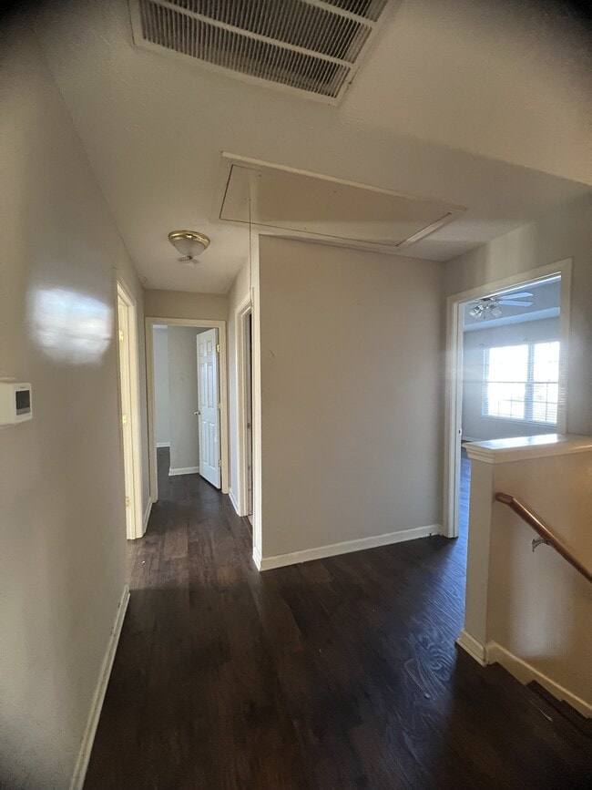 Photo - 1921 Portway Rd