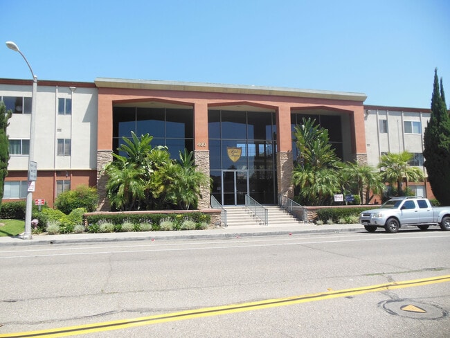 Building Photo - 400 N Acacia Ave Unit C16