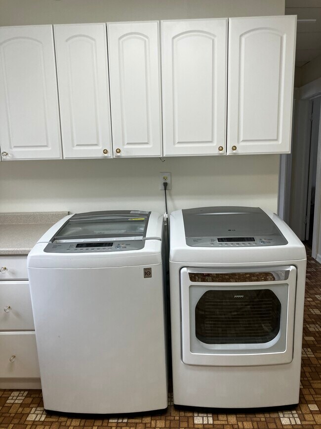 Photo - 13 Grubb St Unit second floor