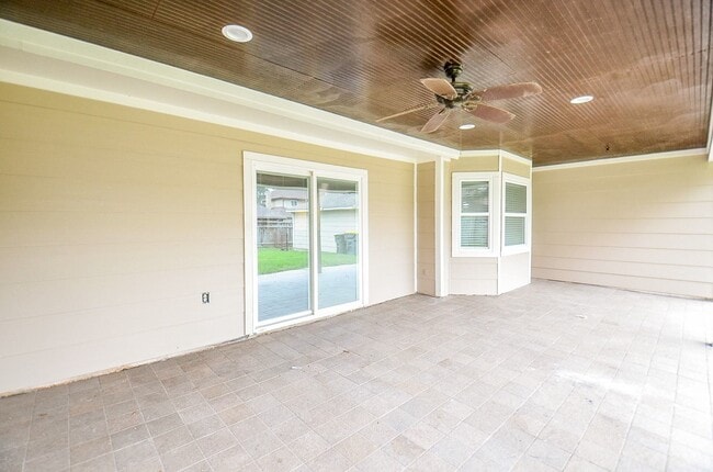 Photo - 15614 Dawnbrook Dr