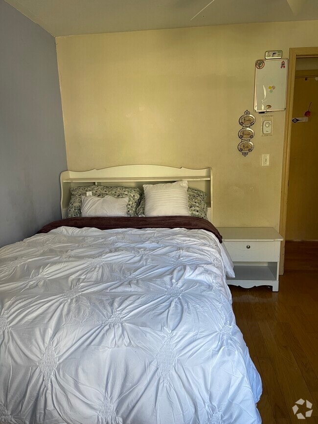 Building Photo - 941 Upper Applegate Rd Rental