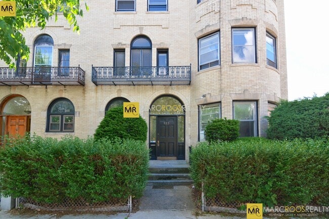Photo - 923 Beacon St Condo Unit 2