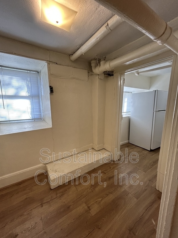 Photo - 827 Pleasant St