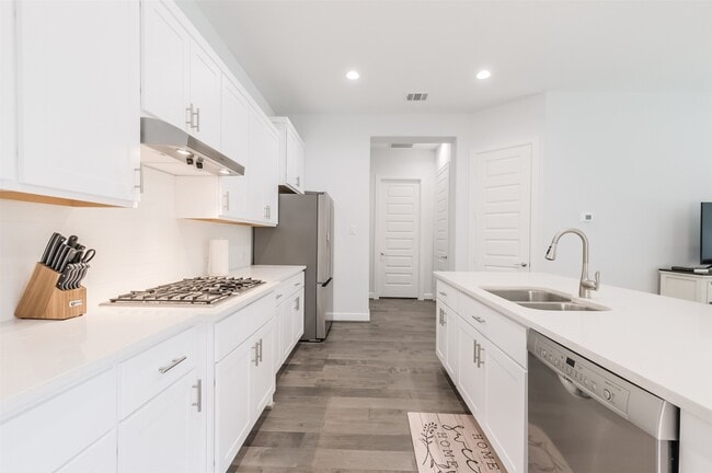 Photo - 307 Parker St