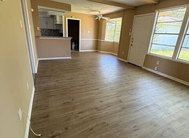 Photo - 6818 Thornwild Rd