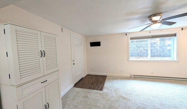 Photo - 1109 S Walnut St Unit Apt 5