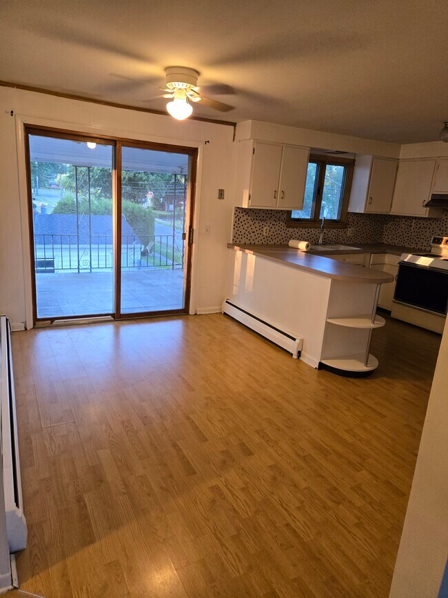 216 Euclid Ave