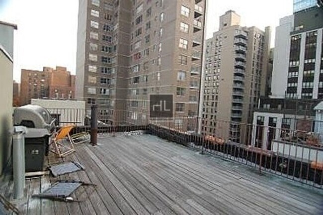 Photo - East 18th Street Unidad F3