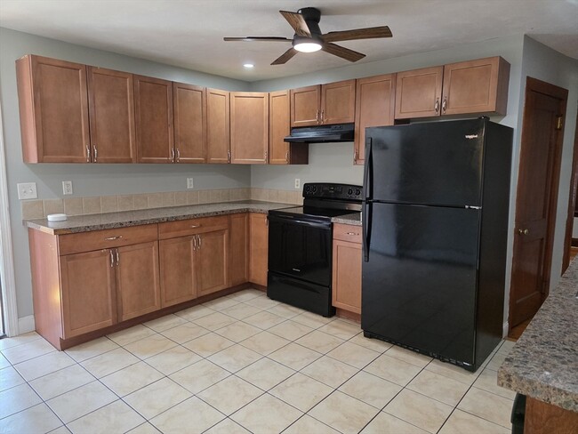 25 Slater St Unit 1st Fl
