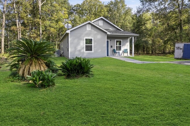 Photo - 47 County Rd