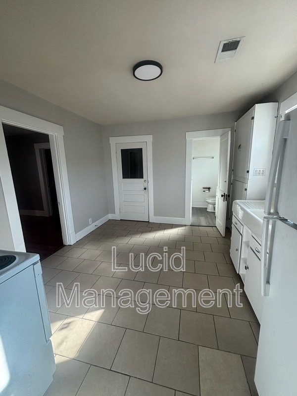 Photo - 629 W Market St