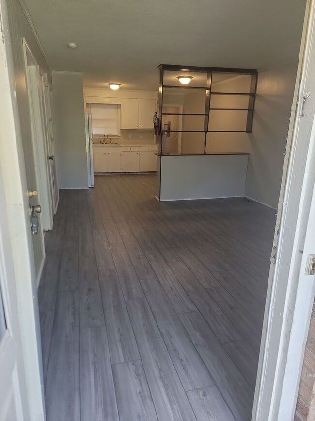 324 Walden Ave